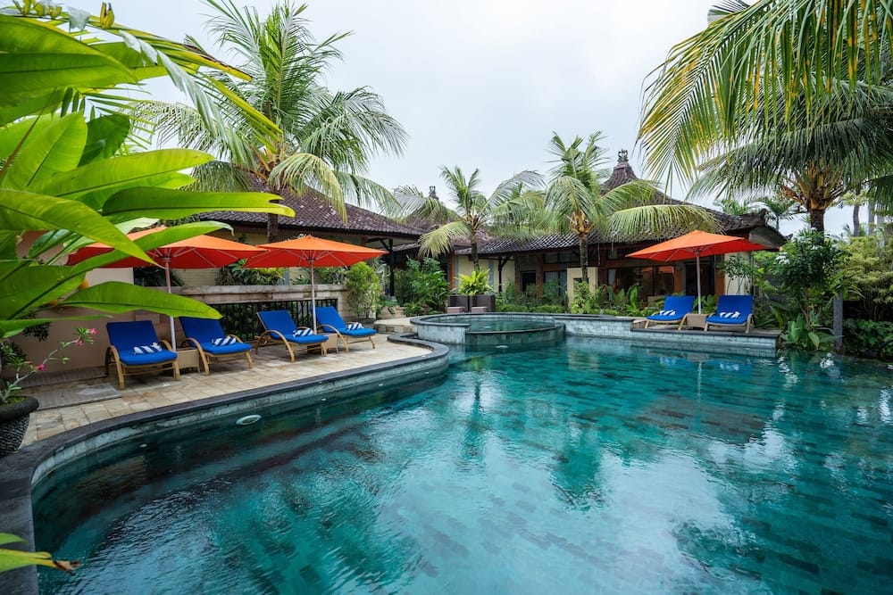 9d520078ecbe3f60f54ac71f6a8a345c