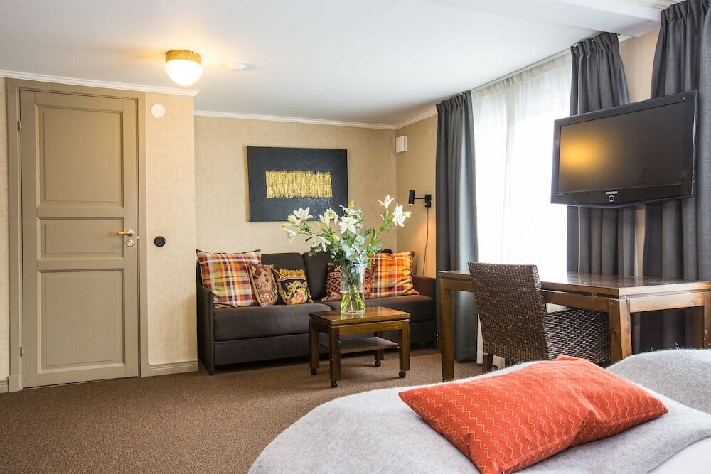 f821781b5b03aaa5263f08821fe0cdc33fe11c26