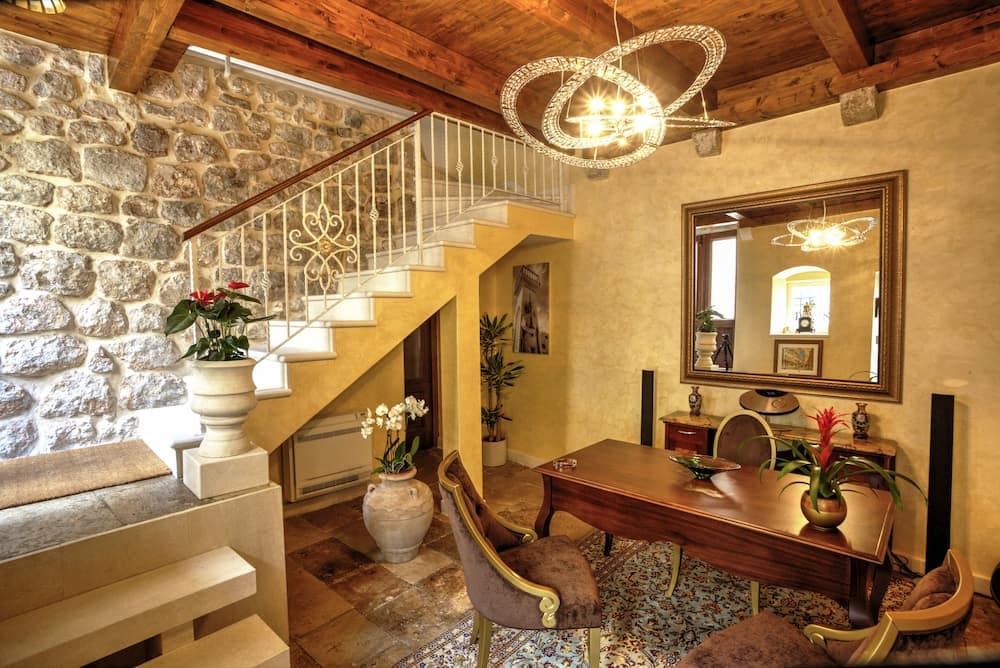 f394069fdd70515aa2988af5e843fa73