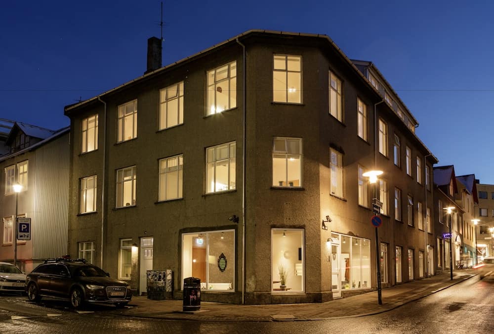 d6ab7cb073cc5da194eb6a862573f7a3