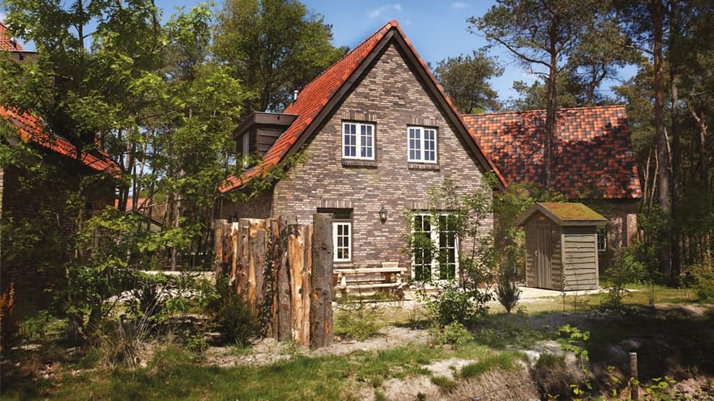 1024x576-bosrijk-efteling-boshuys-8-personen-exterieur