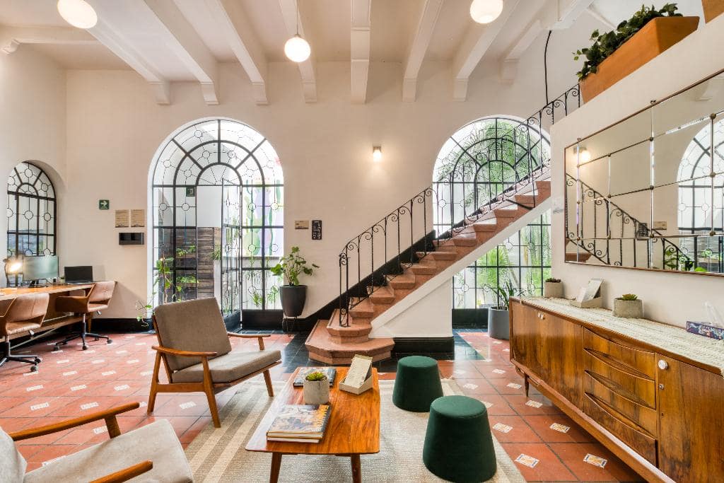 aHR0cDovL3Bob3Rvcy5ob3RlbGJlZHMuY29tL2dpYXRhL3hsLzkyLzkyODI3MS85MjgyNzFhX2hiX2xfMDAzLmpwZw