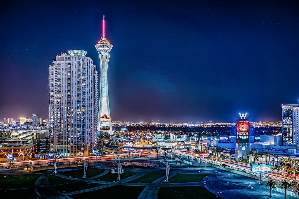 LAs Vegas by night