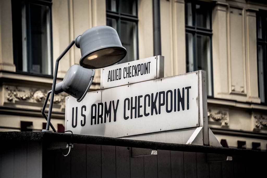 Checkpoint Charlie in Berlijn