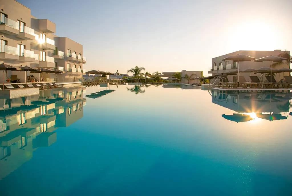 aW1hZ2VzLXR3ZC13aGl0ZWxhYmVsLXByZC90dWkvYUhSMGNITTZMeTl0WldScFlTNTBkV2xqYjI1MFpXNTBMbTVzTDBFek1TOUJNekV5UmpnME1EVkVNa1F3TUVaQ09VRkNSVVV4T1RKR05qazBRVUZDUkM1cWNHYw