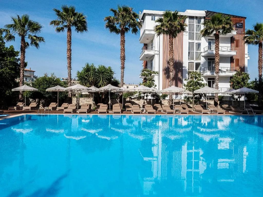 aW1hZ2VzLXR3ZC13aGl0ZWxhYmVsLXByZC92ZXJhc29sZS9hSFIwY0RvdkwzQm9iM1J2Y3k1b2IzUmxiR0psWkhNdVkyOXRMMmRwWVhSaEwzaHNMekV3THpFd056ZzJNRFl2TVRBM09EWXdObUZmYUdKZmNGOHdNRFZmTWpBeU5UQTRNakpmTVRVd05qQXhMbXB3Wnc