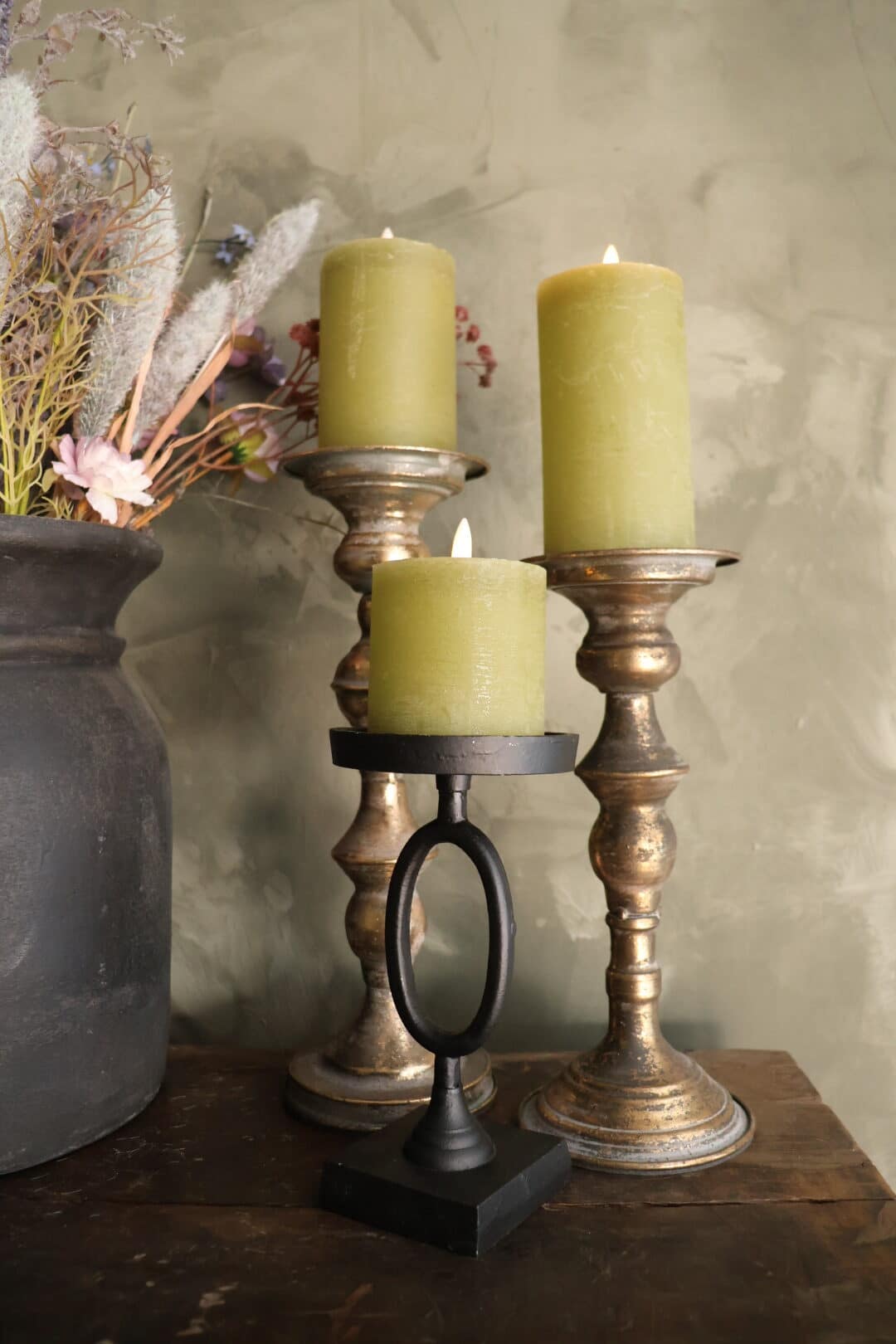 Rustieke led stompkaars olijf S - Afbeelding 3