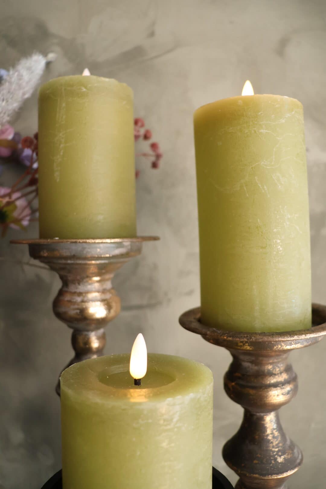 Rustieke led stompkaars olijf S - Afbeelding 2