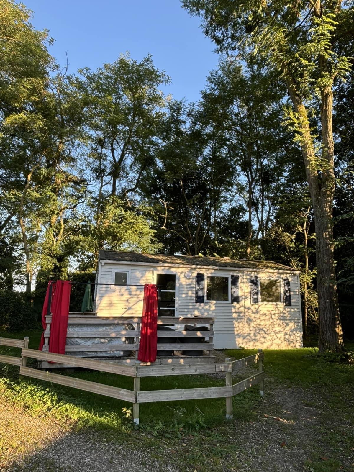 bungalow-les-croisettes-flower-camping-de-la-trye