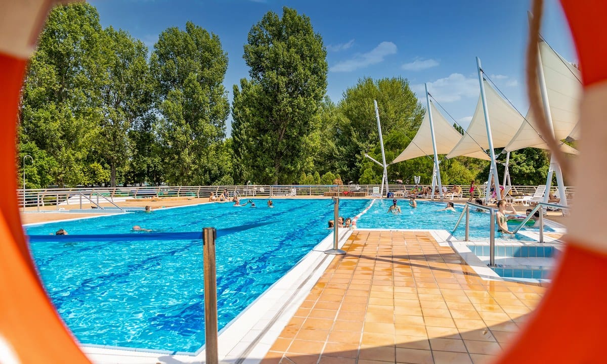 f725577052916.original