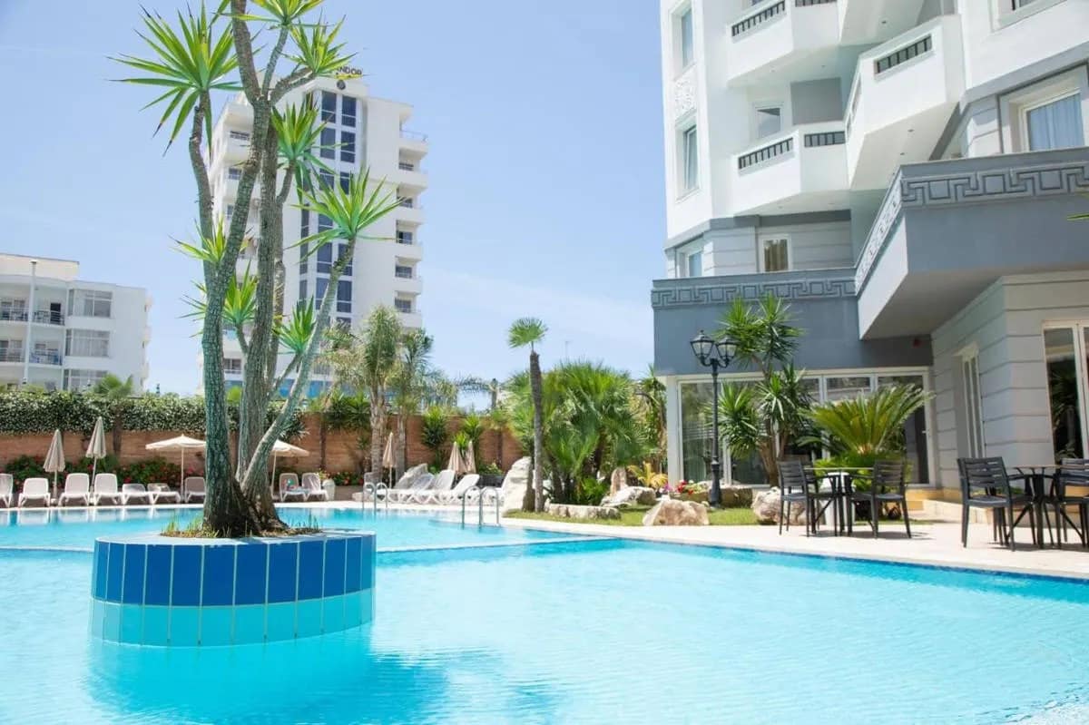 aW1hZ2VzLXR3ZC13aGl0ZWxhYmVsLXByZC9kZWpvbmdpbnRyYS9hSFIwY0hNNkx5OXBiV0ZuWlhNdVpHVnFiMjVuYVc1MGNtRXVibXd2WVhOelpYUXZhVzFoWjJVdk9UQmpObU5tT0RrdE9HTTRNeTAwWm1OaUxXSmpZMk10TW1KaU5qa3dObU0zWW1RNEwxY3ZTQQ