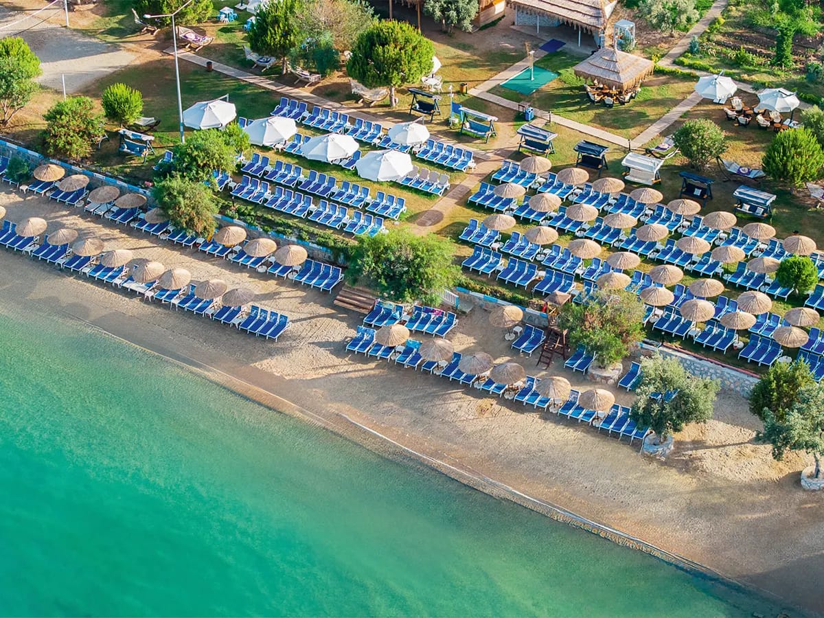 aW1hZ2VzLXR3ZC13aGl0ZWxhYmVsLXByZC9hbGx0b3Vycy9RVVJDTVRnM1h6UTFMbXB3Wnc