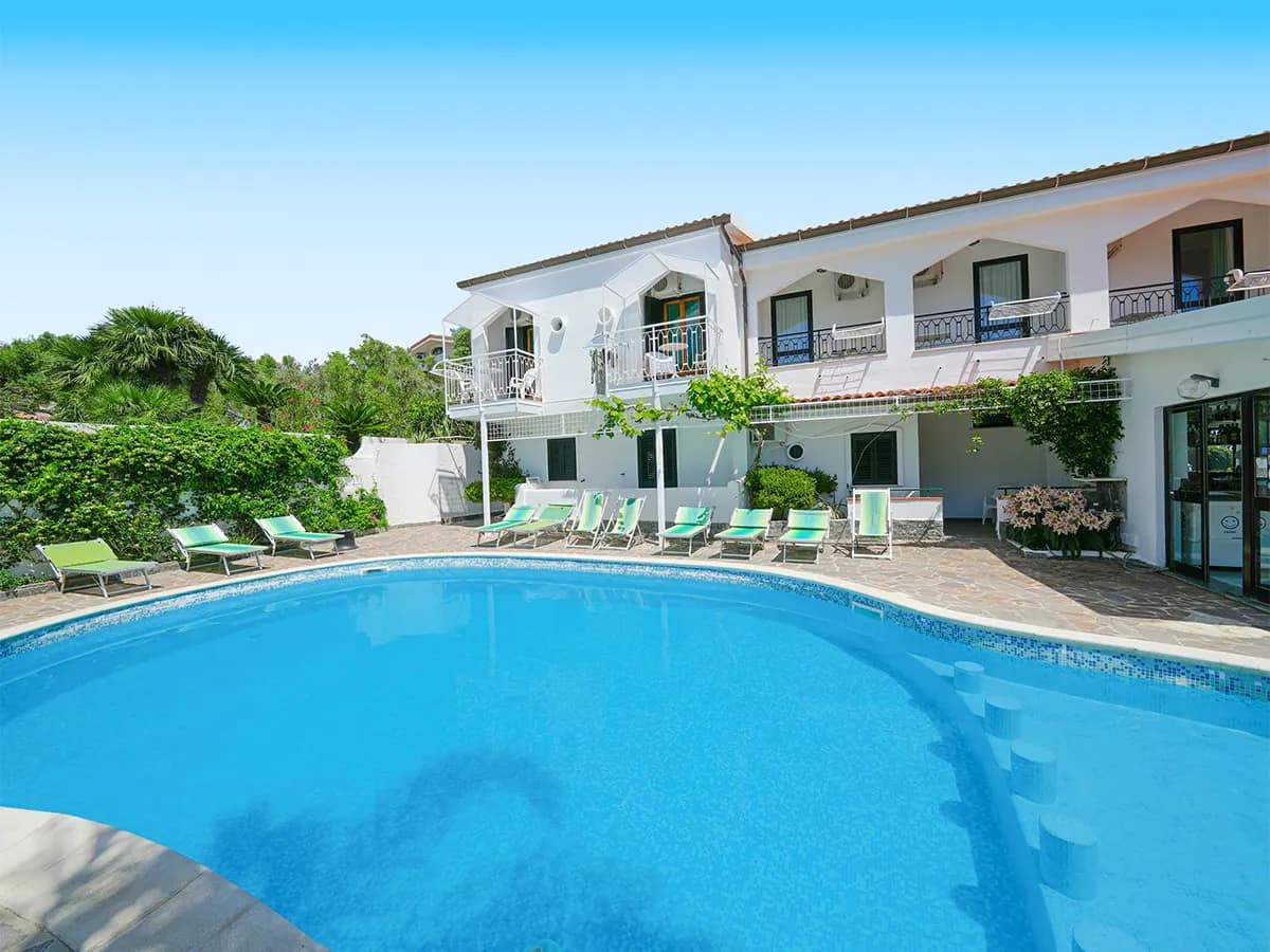 aW1hZ2VzLXR3ZC13aGl0ZWxhYmVsLXByZC9hbGx0b3Vycy9VMVZHTURFelh6RXdMbXB3Wnc