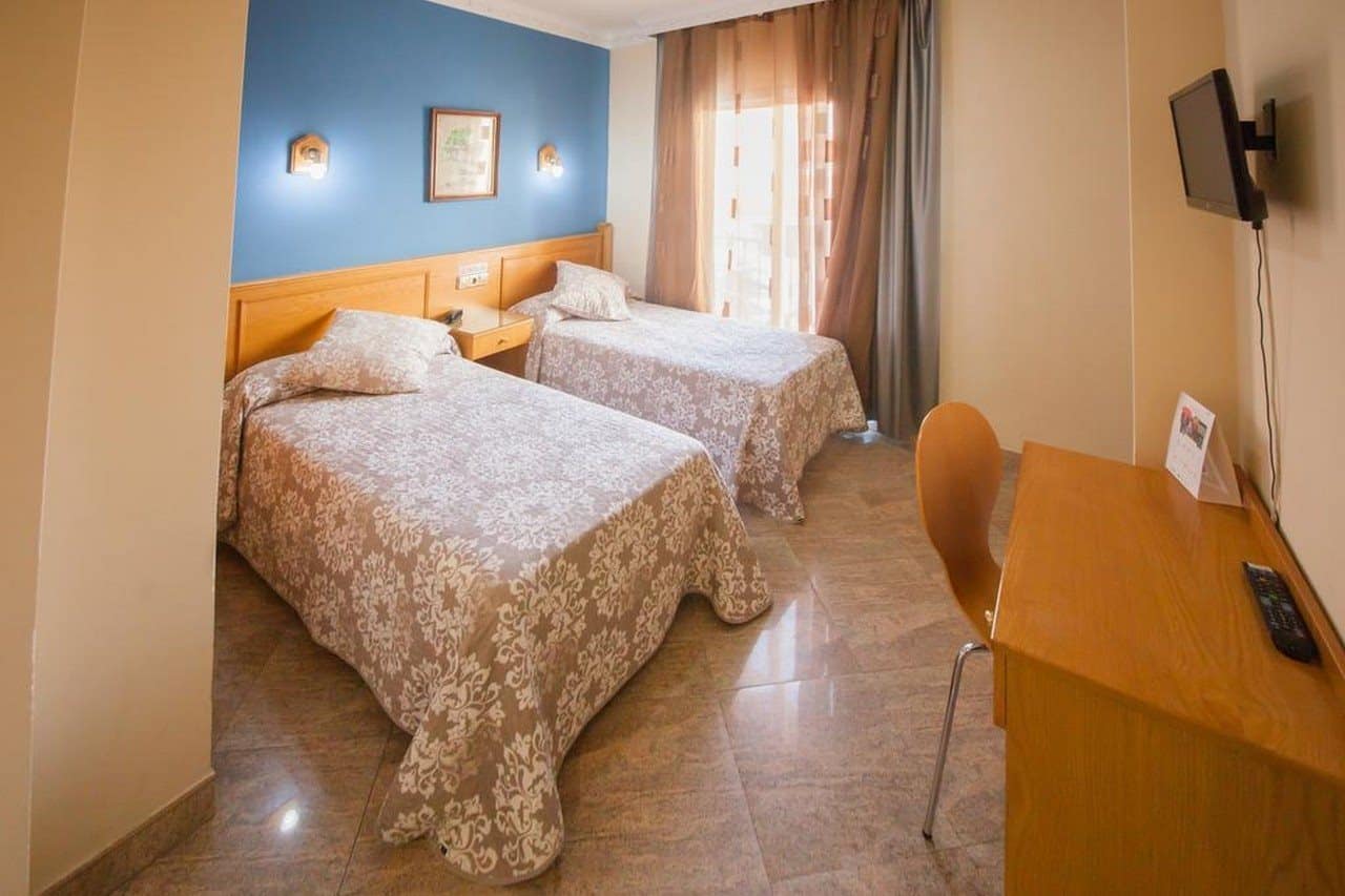 hotelImageFull