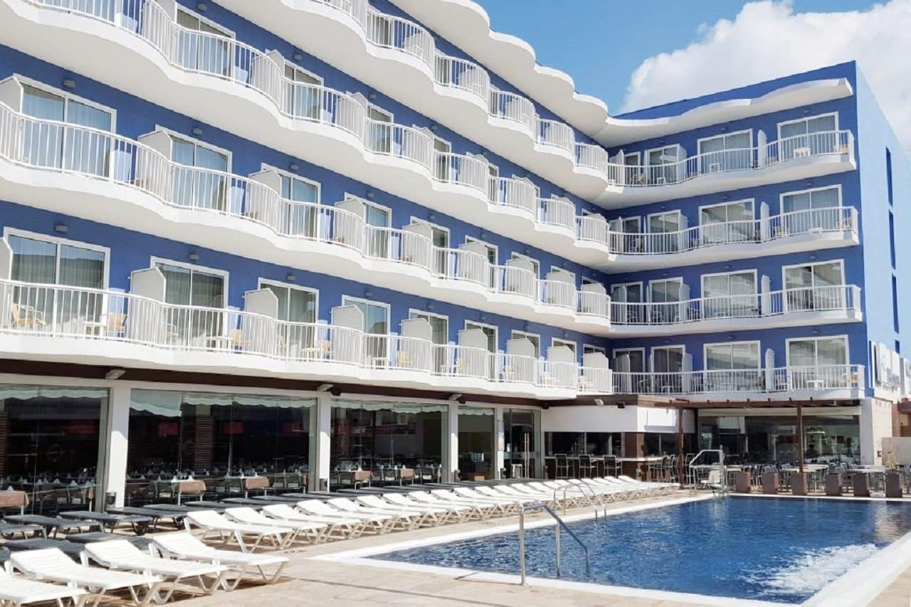 aHR0cHM6Ly9ob3RlbGltYWdlcy5zdW5ob3RlbHMubmV0L0hvdGVsSW5mby9ob3RlbEltYWdlRnVsbC5hc3B4P2lkPTEwNjI2NjM1