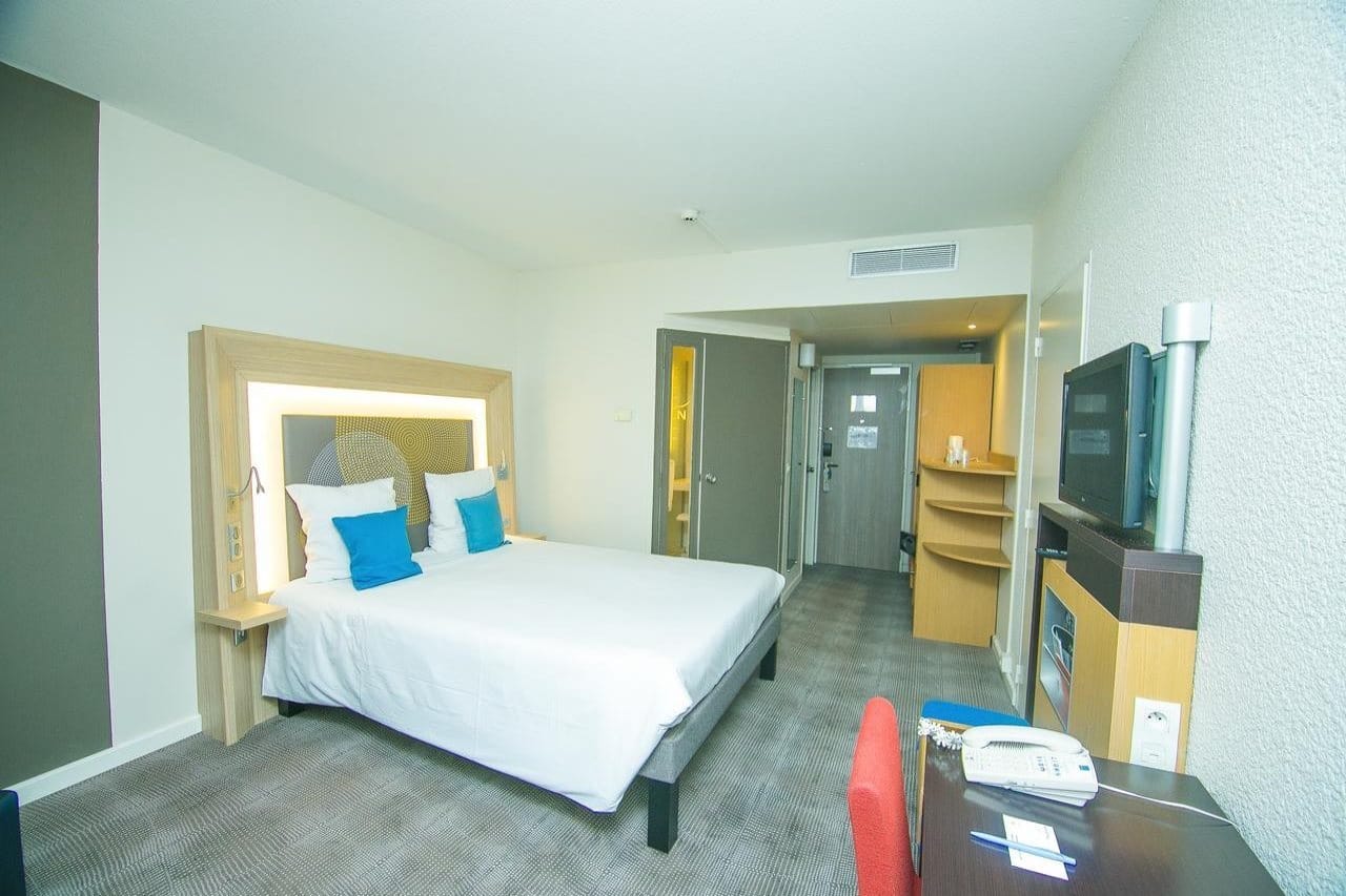 aHR0cHM6Ly9ob3RlbGltYWdlcy5zdW5ob3RlbHMubmV0L0hvdGVsSW5mby9ob3RlbEltYWdlRnVsbC5hc3B4P2lkPTEwNzM1MTIw