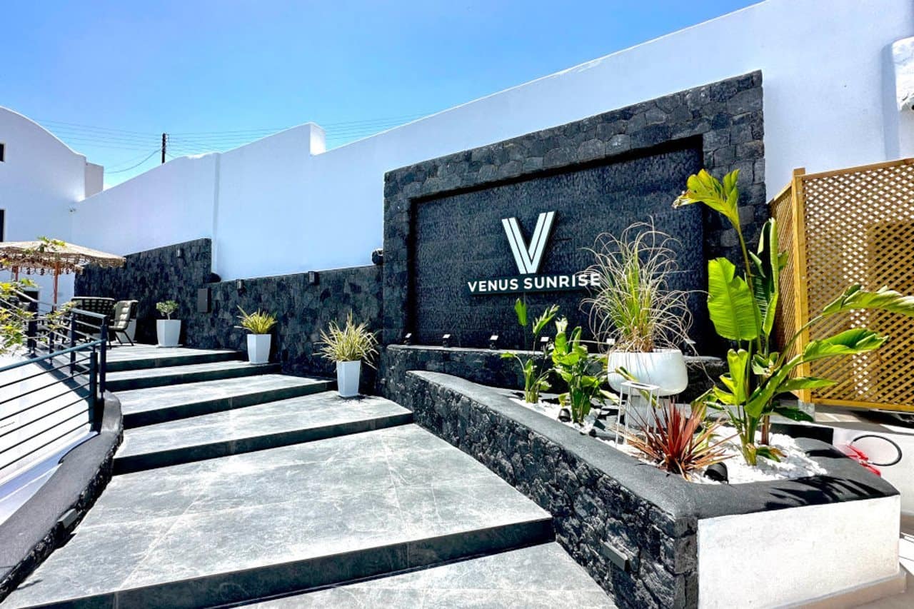 aHR0cHM6Ly9ob3RlbGltYWdlcy5zdW5ob3RlbHMubmV0L0hvdGVsSW5mby9ob3RlbEltYWdlRnVsbC5hc3B4P2lkPTI0OTYxMzk5