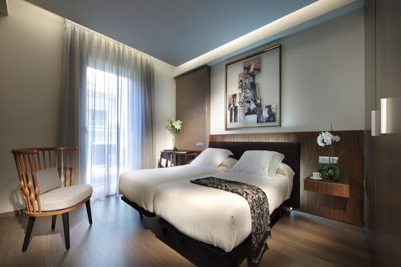 aHR0cHM6Ly9ob3RlbGltYWdlcy5zdW5ob3RlbHMubmV0L0hvdGVsSW5mby9ob3RlbEltYWdlRnVsbC5hc3B4P2lkPTU0MzUxNw