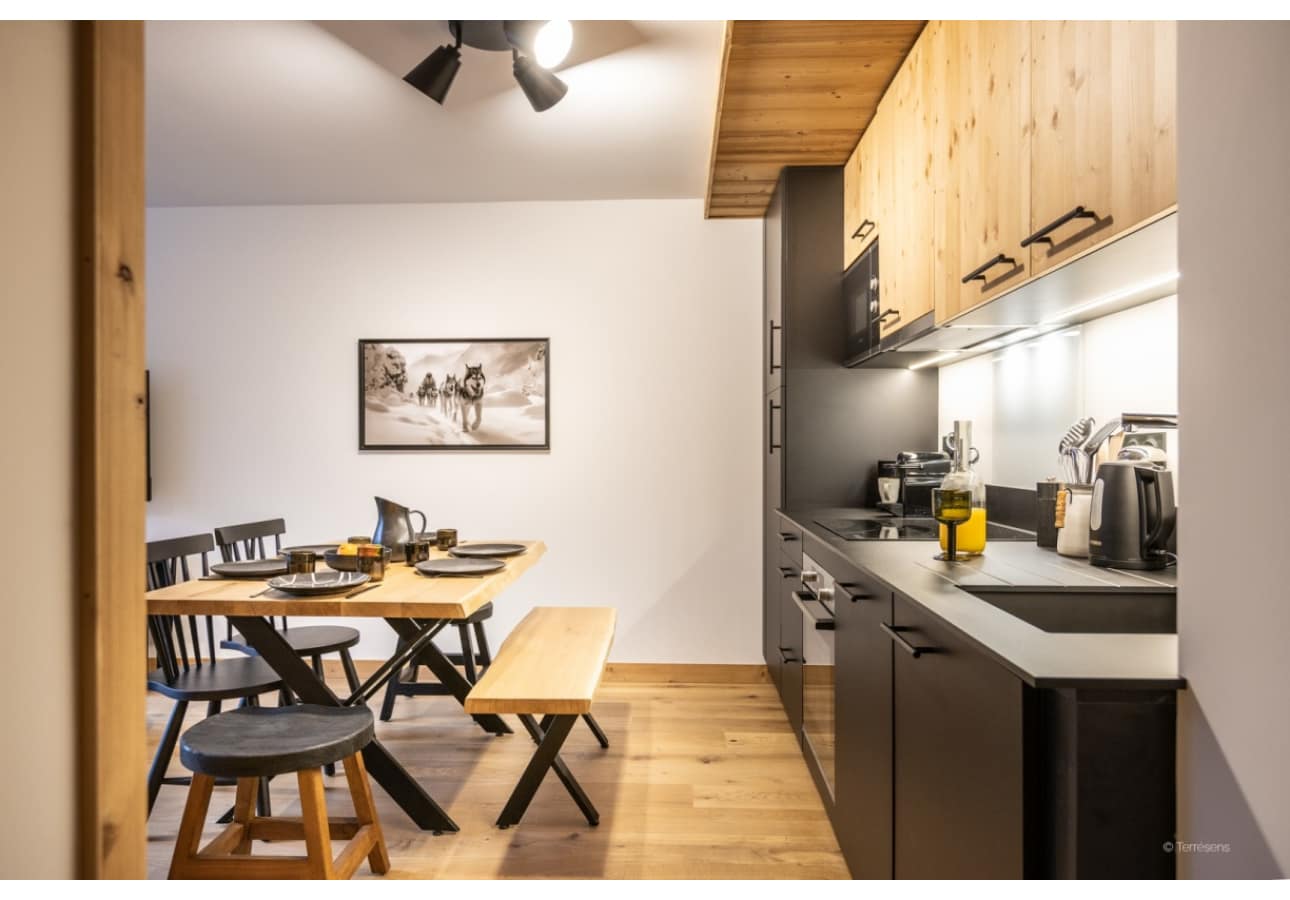 6956f95c-af8c-4af9-8cac-cf23037ac9f5