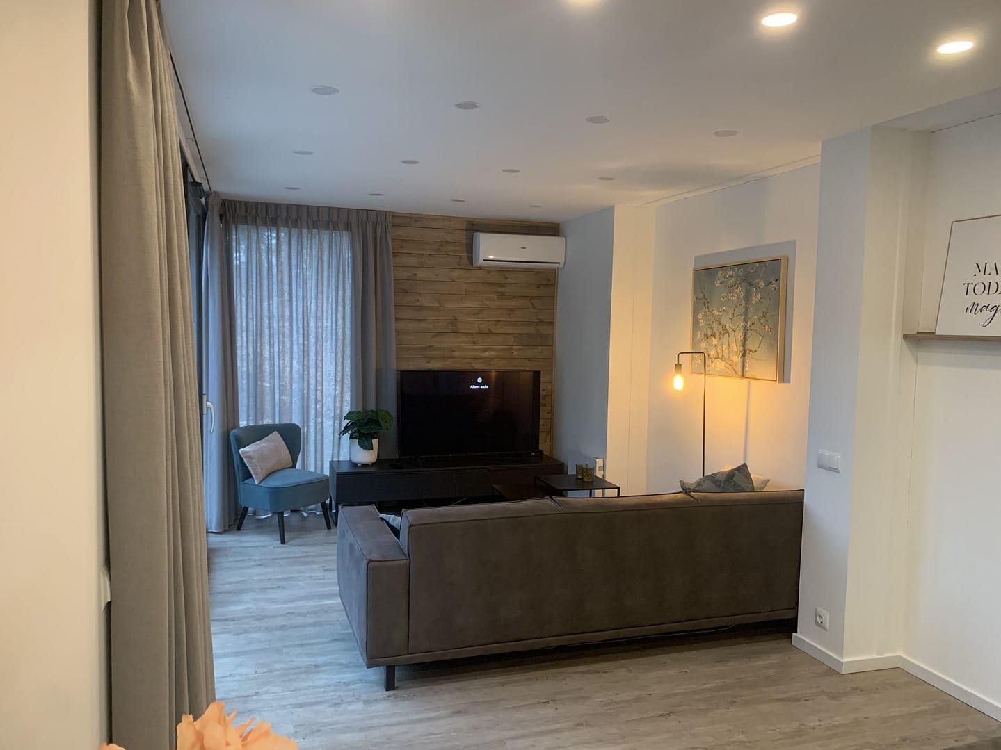 Huisje-met-sauna-huren-Ommen-Vechtdal-Lounge-4-14