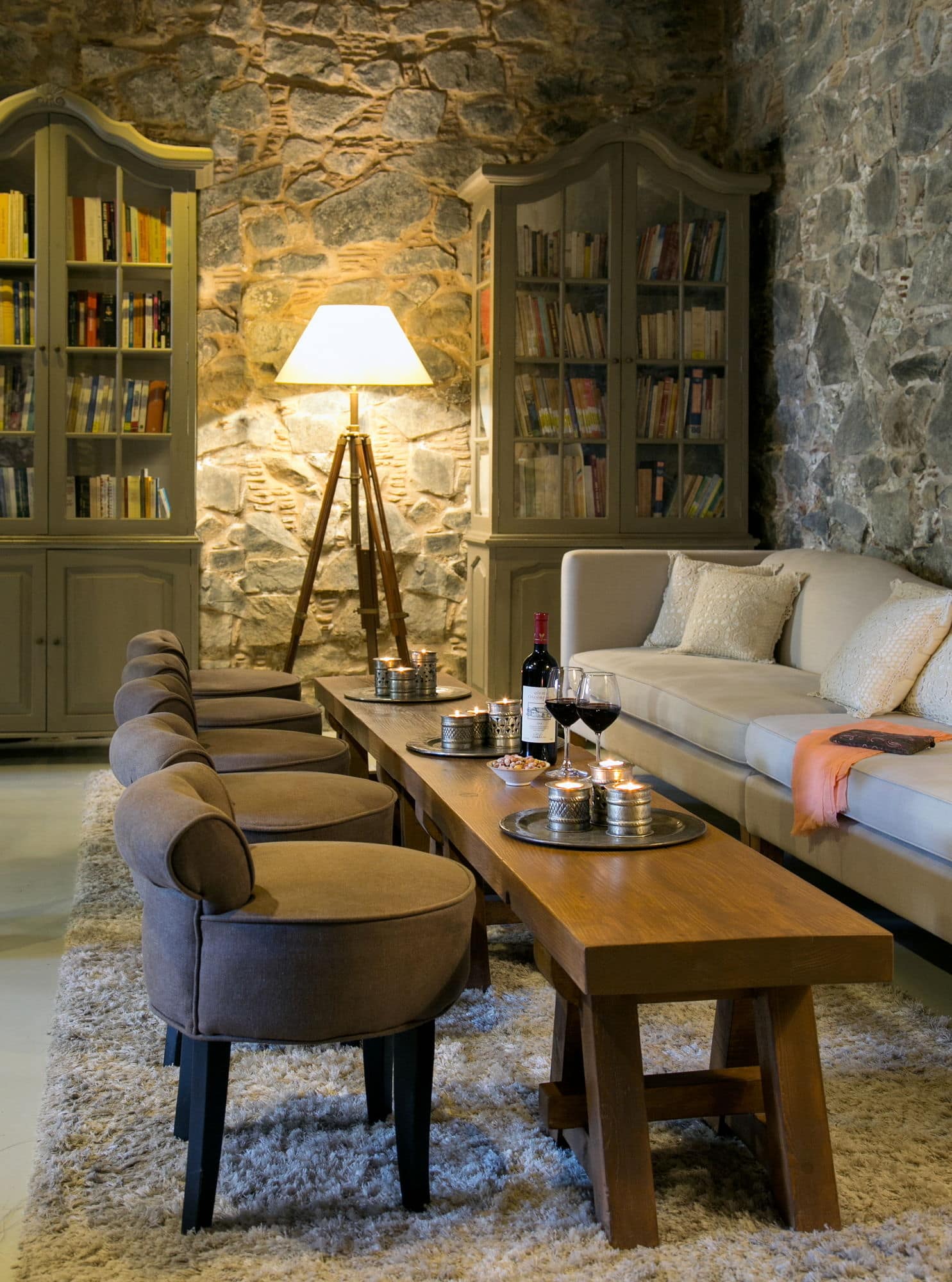 aHR0cHM6Ly9ob3RlbGltYWdlcy5zdW5ob3RlbHMubmV0L0hvdGVsSW5mby9ob3RlbEltYWdlRnVsbC5hc3B4P2lkPTcyMTIxMDU