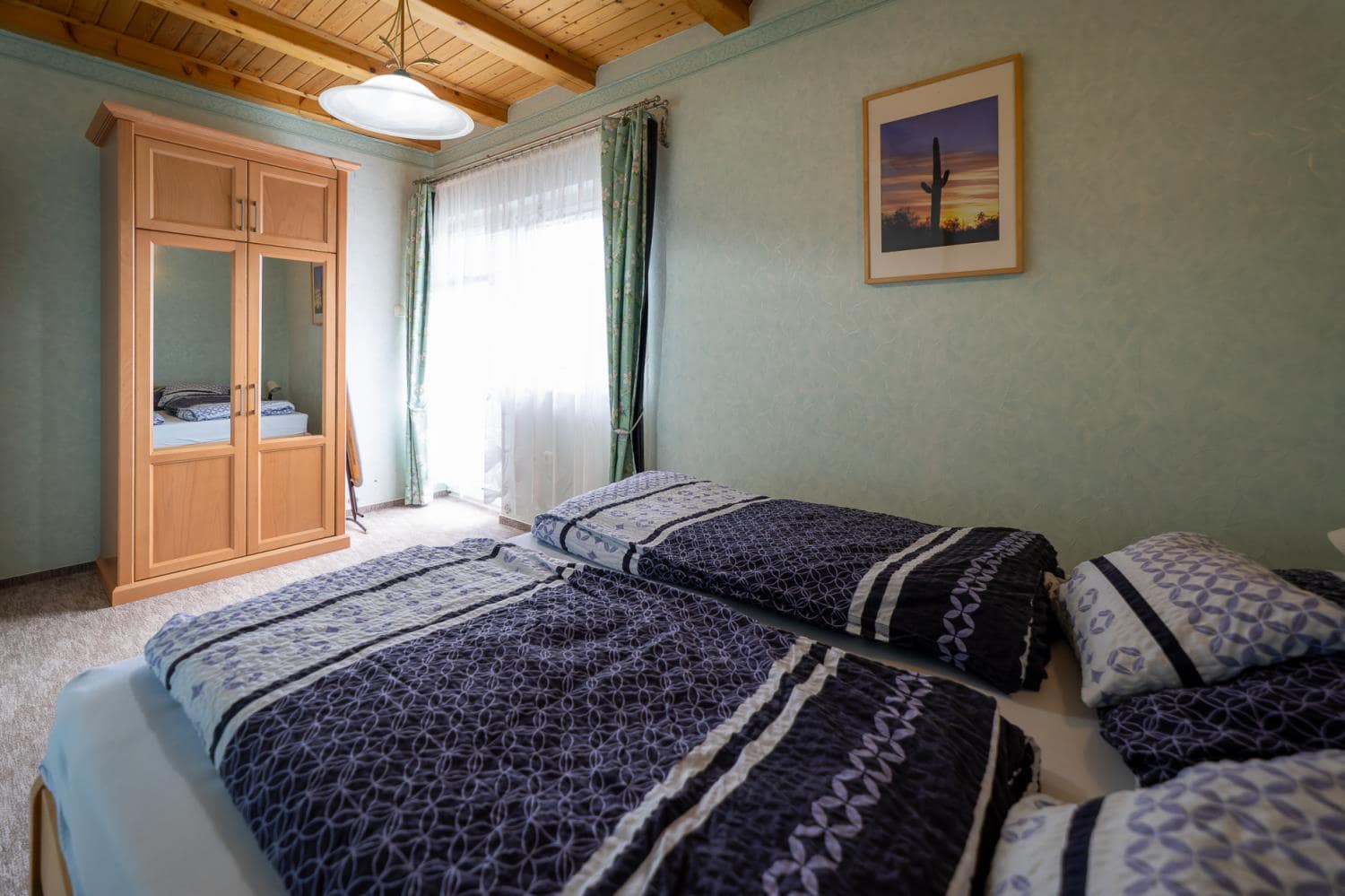 f8226a05-2a31-4a85-a04e-e8dd6a8fd826