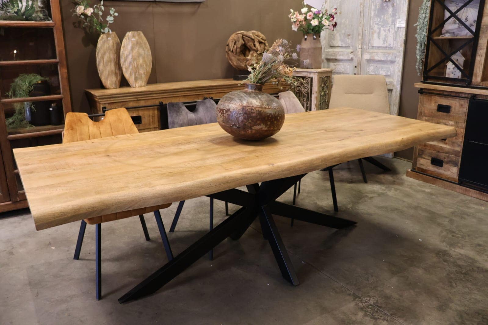 Mangohouten boomstamtafel 240 cm