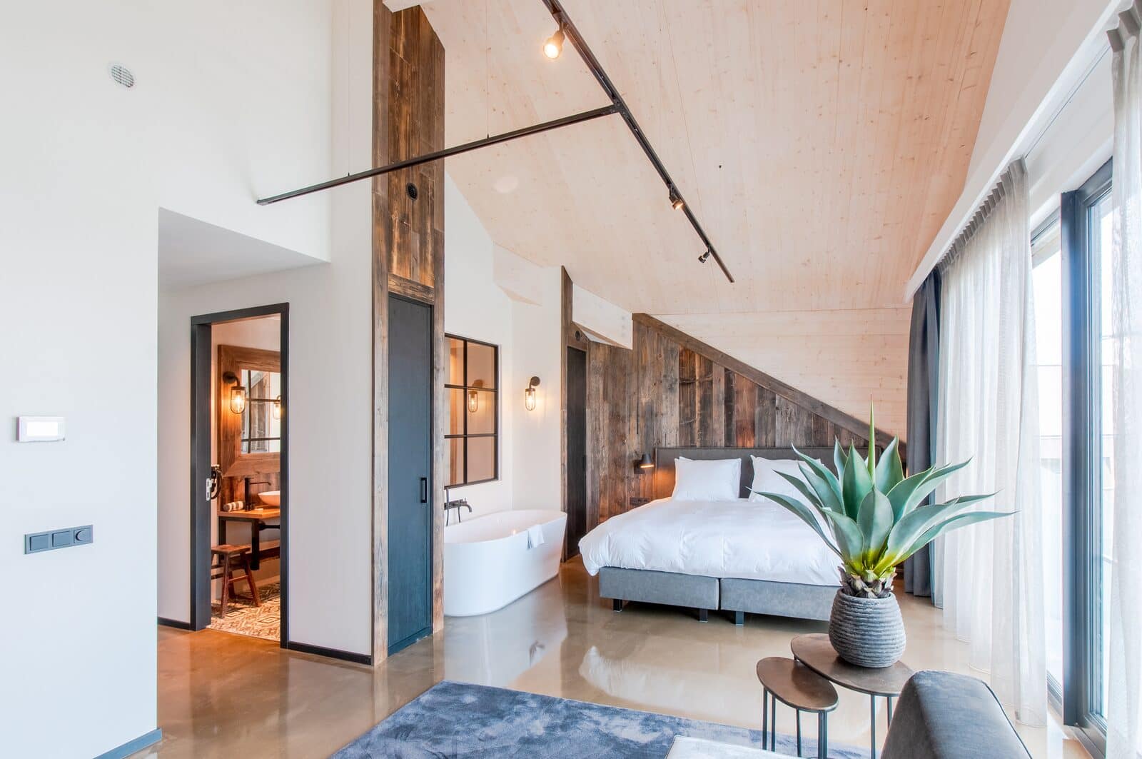 cover_DSC_3358-HDR-1