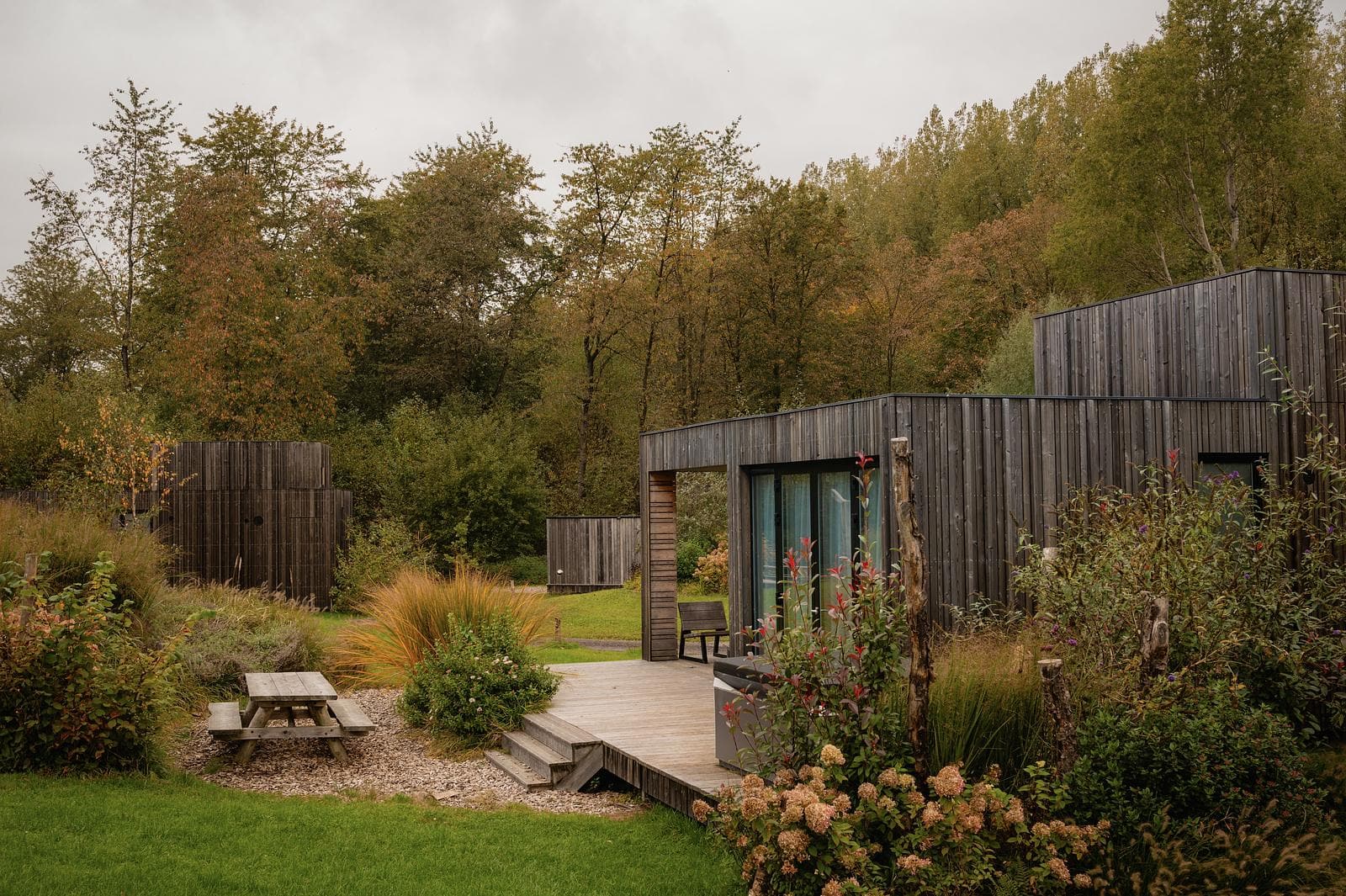 cover_whereshegoesxresortdeparel43_afda1802-756c-40c1-ab63-81d0cfe2b931