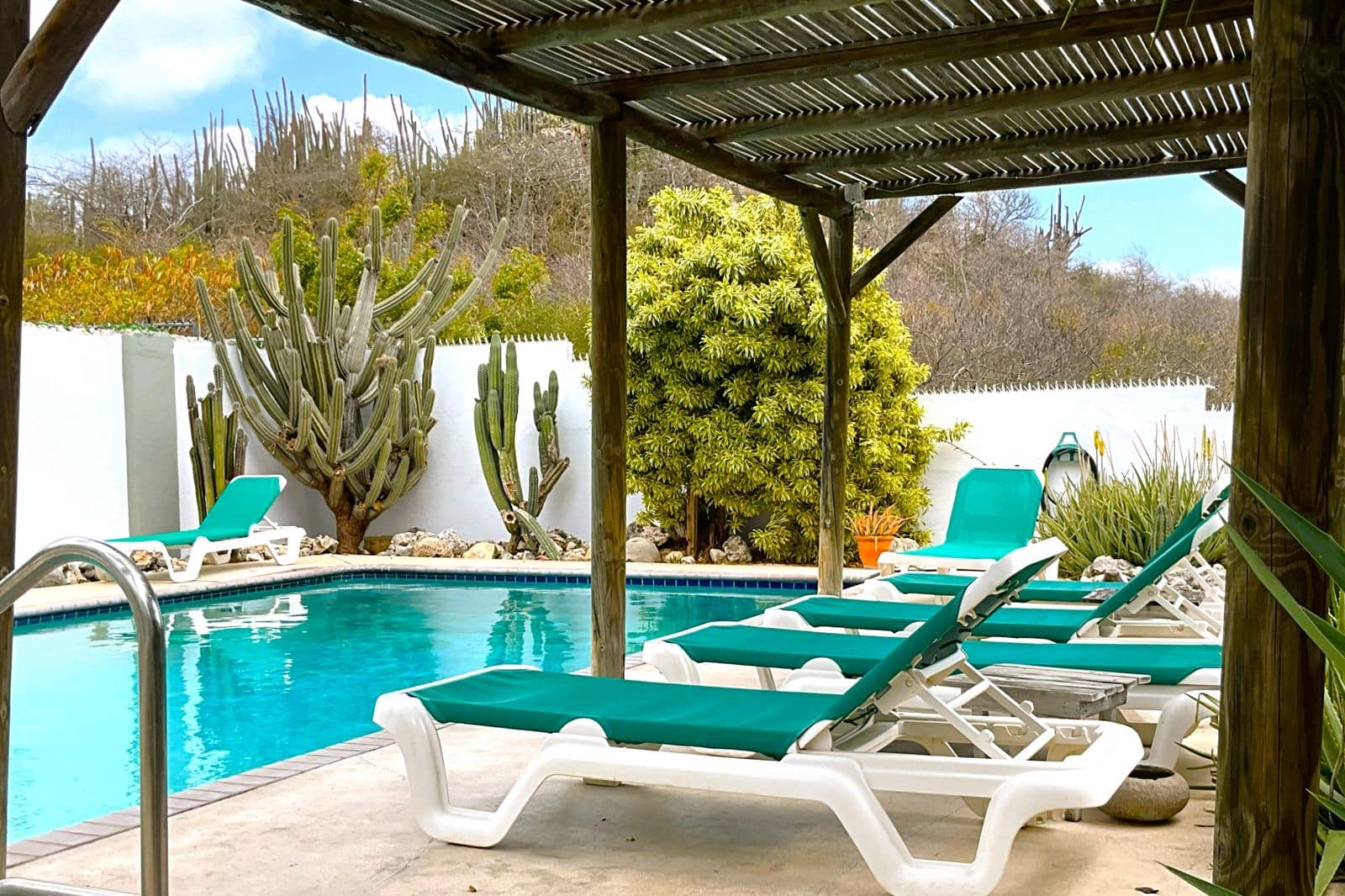 L1E11002A1W1600H1066