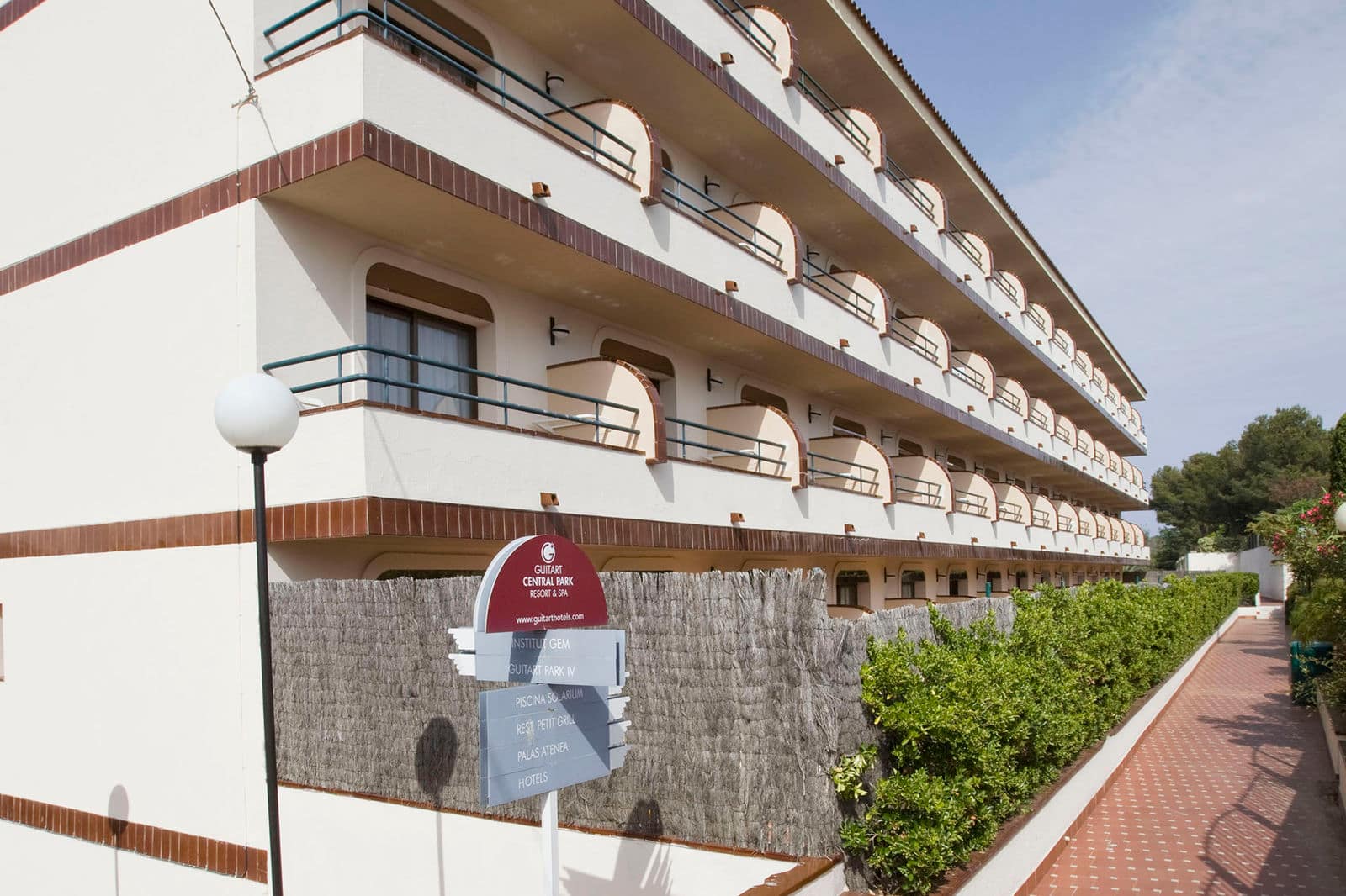 L1E13708A1W1600H1066