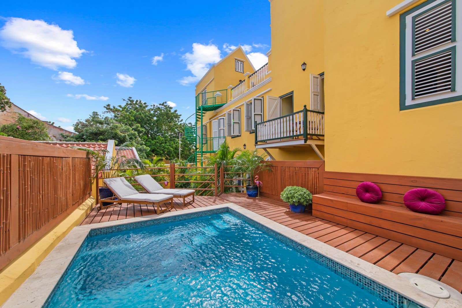 L1E13892A1W1600H1066