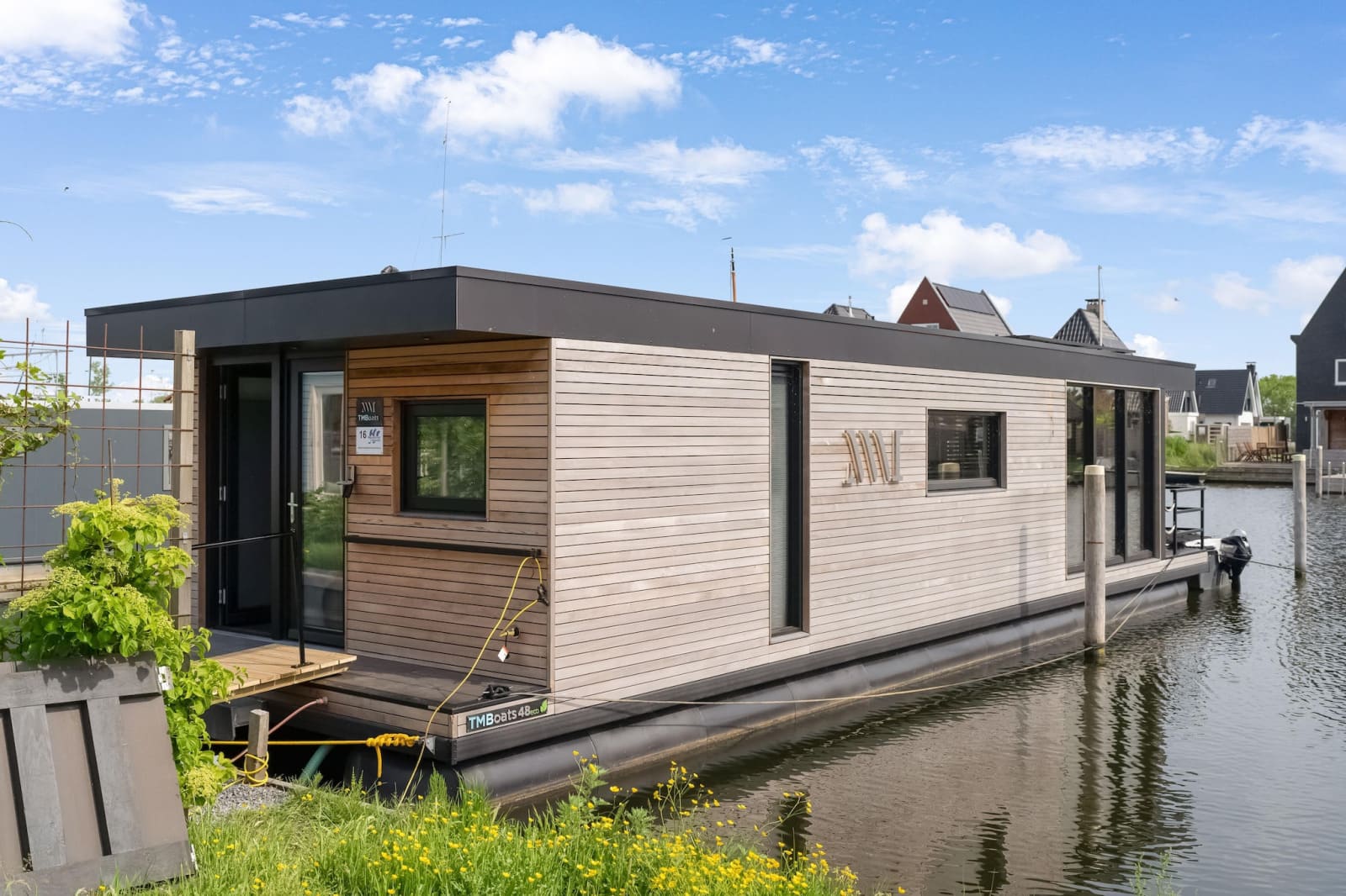 boat-house-stavoren-