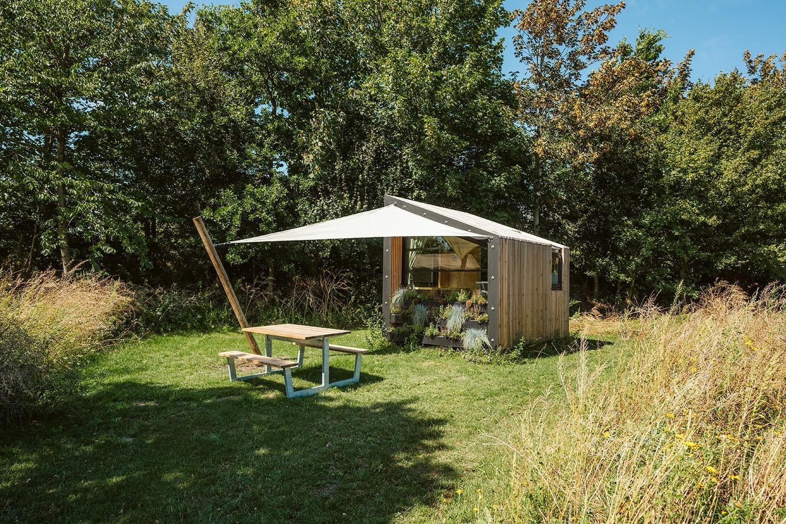 cover_20230801-MTC02760