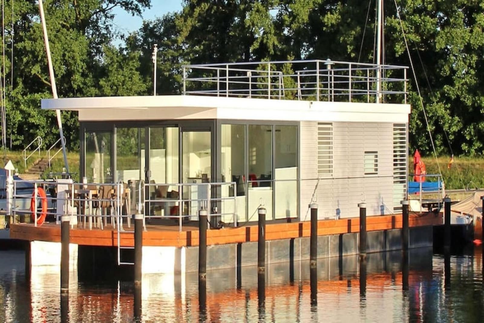 hausboot-floating-44-undine-