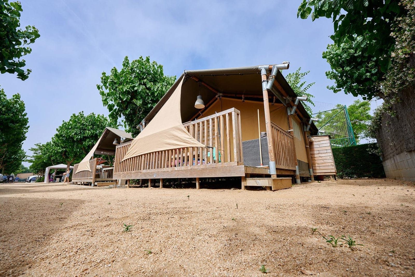villatent-outback-camping-la-masia