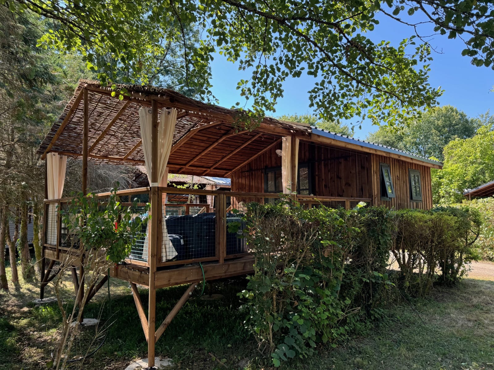 charme-hut-camping-le-perigord