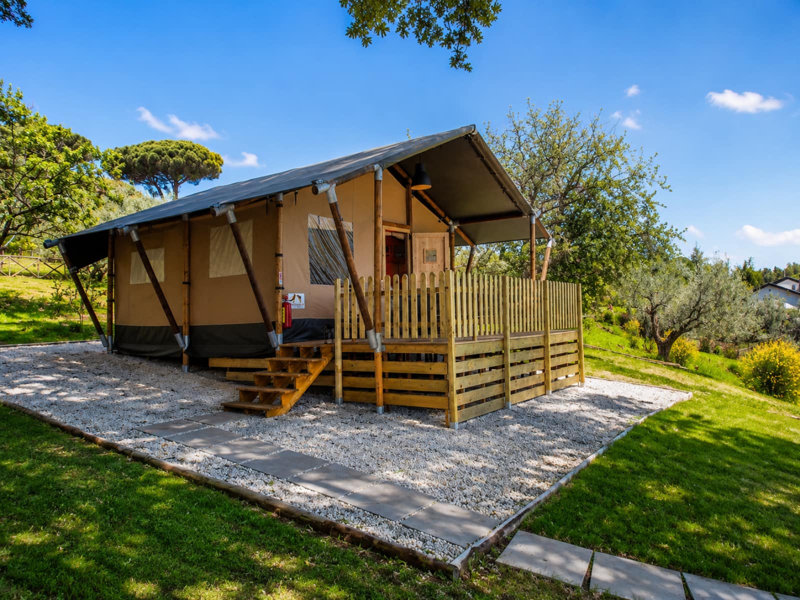 safaritent-aura-valleverna-agriglamping