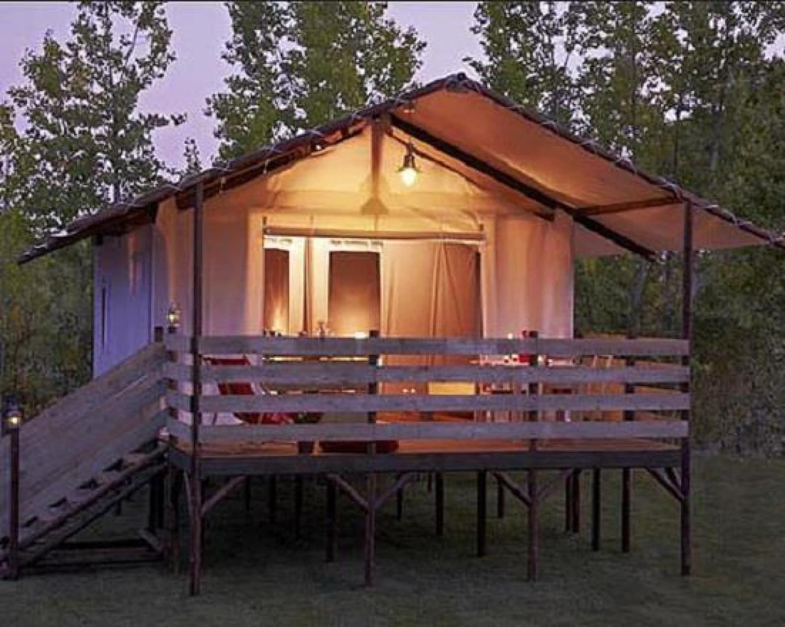 cabane-lodge-flower-camping-les-ilates