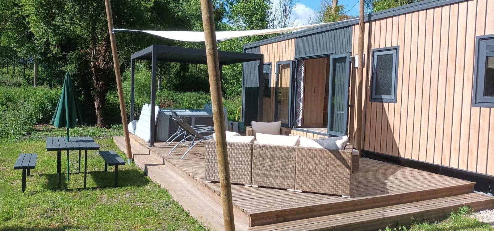 luxe-lodge-flower-camping-de-la-trye