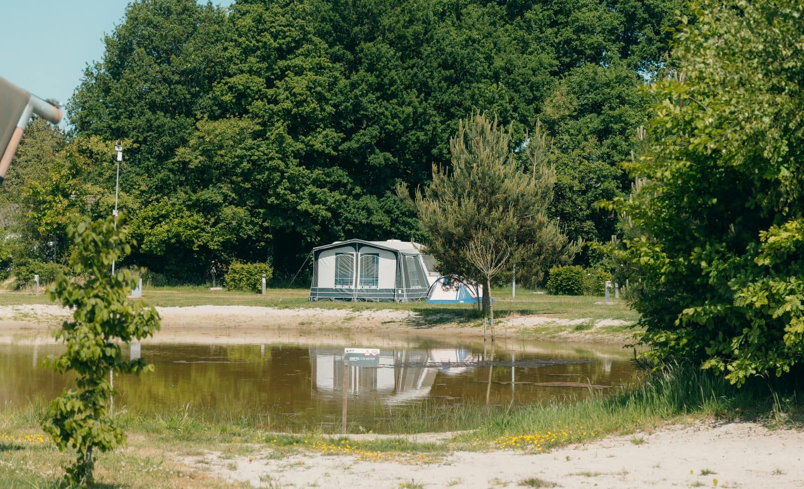 cover_Kamperen_Caravan8