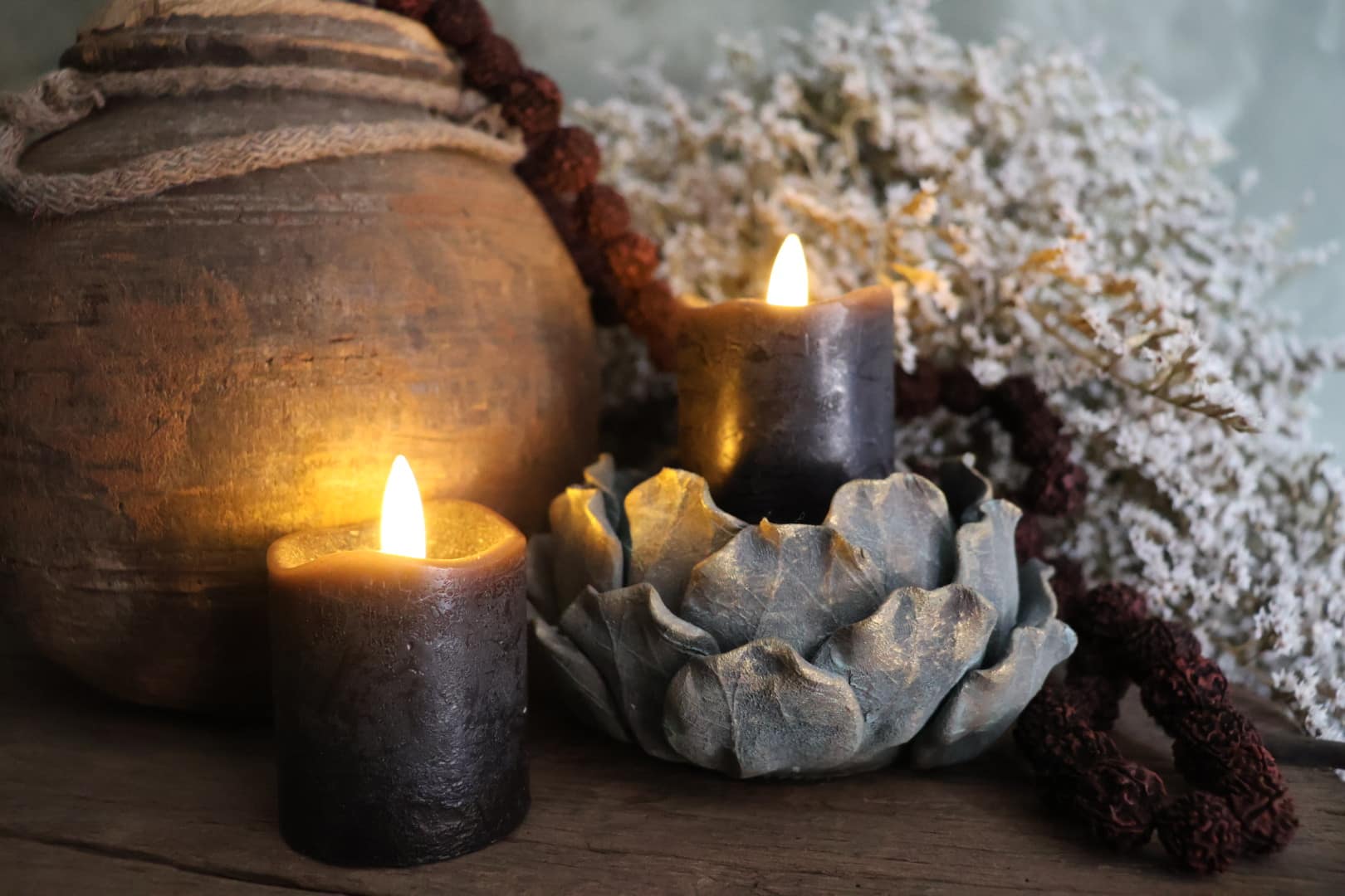 Set van 2 led stompkaarsen Ø 5 cm zwart - Afbeelding 2