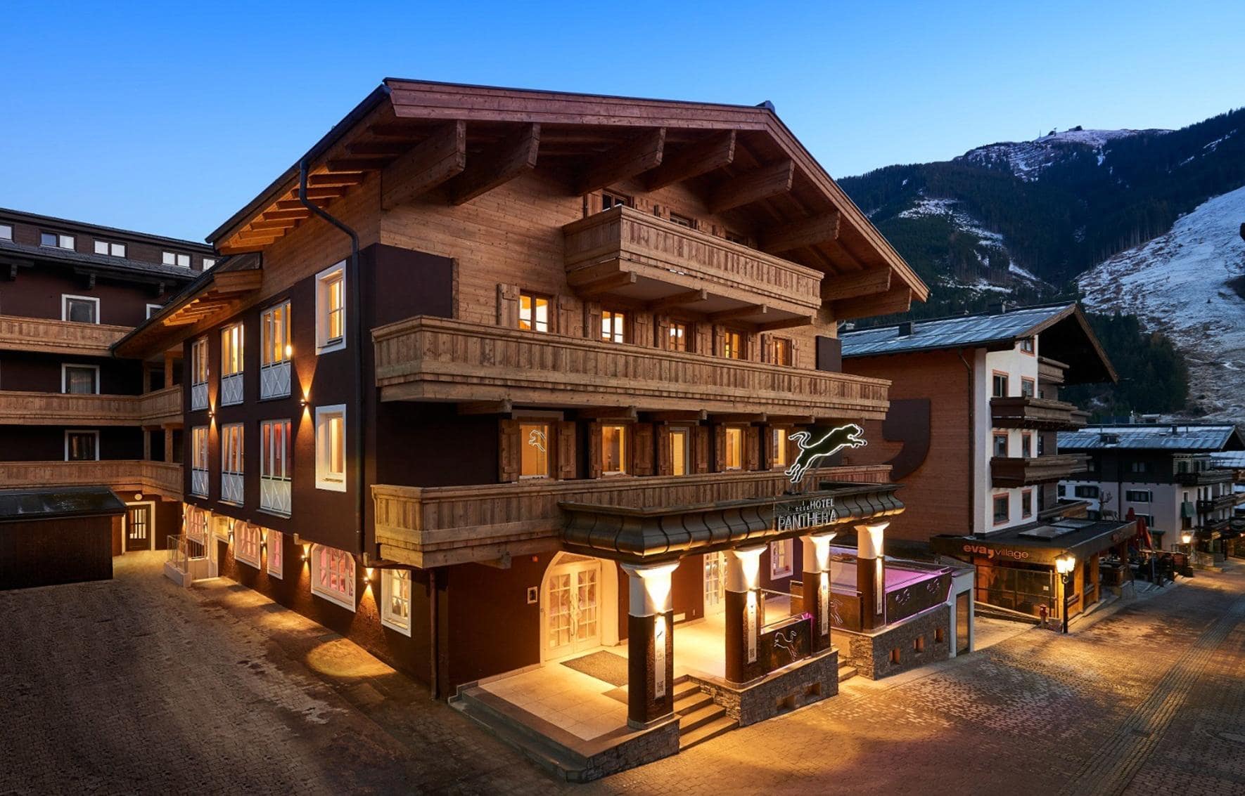 Hotel_Panther_11