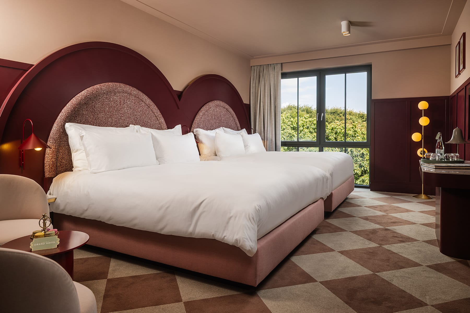 1800x1200-efteling-grand-hotel-pdk-4-rood-bedden-2