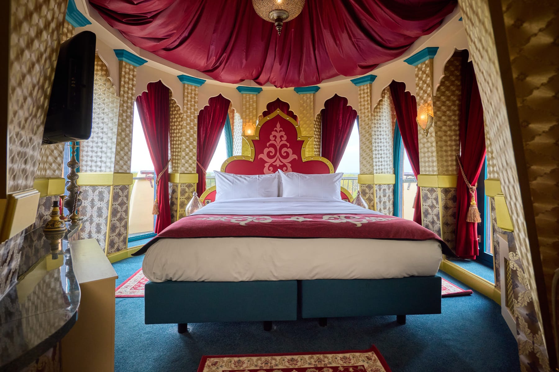 1800x1200-fata-morgana-suite-bed