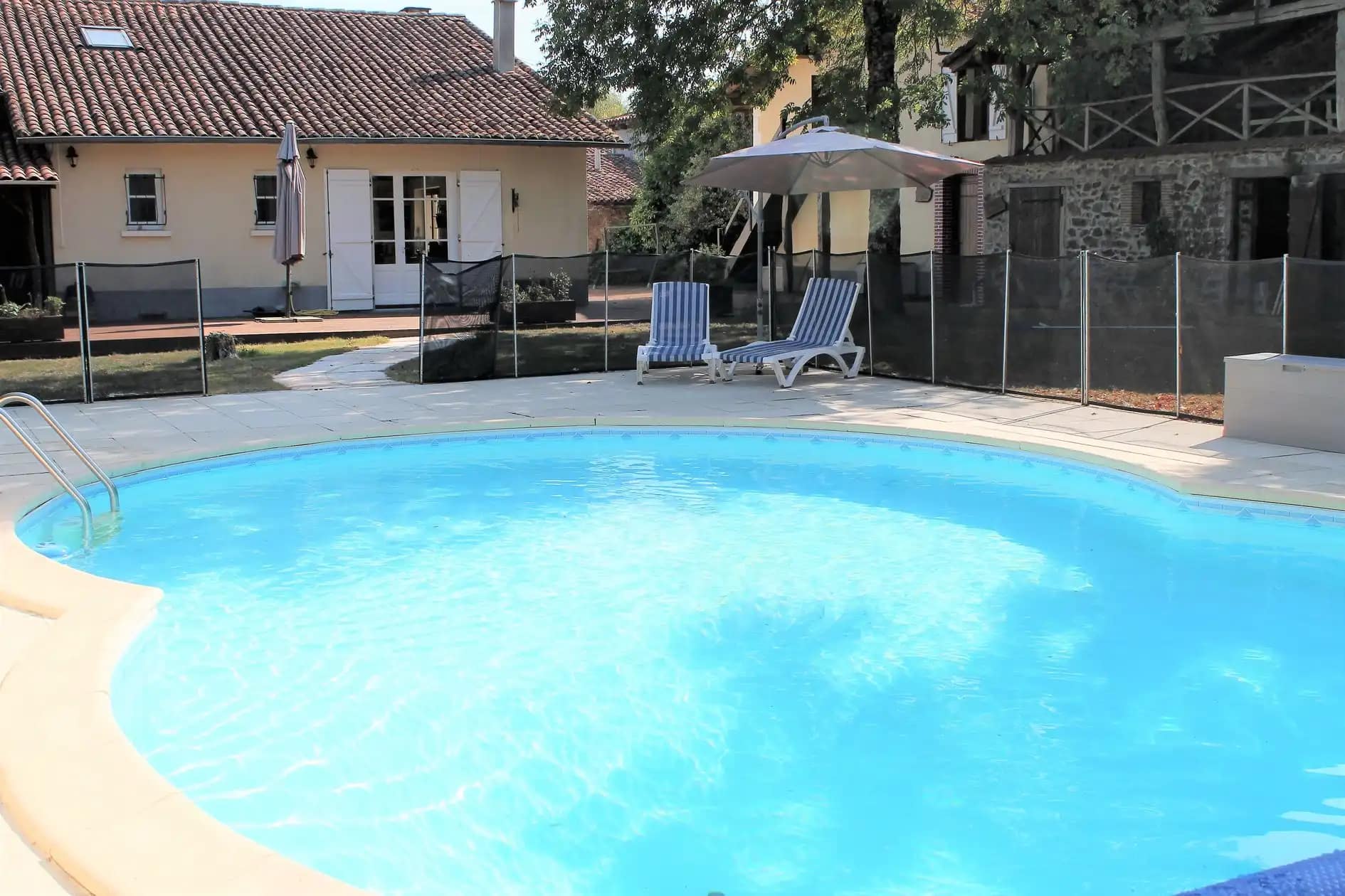 4f7d6893fe708621ad5ca39ef9608e74