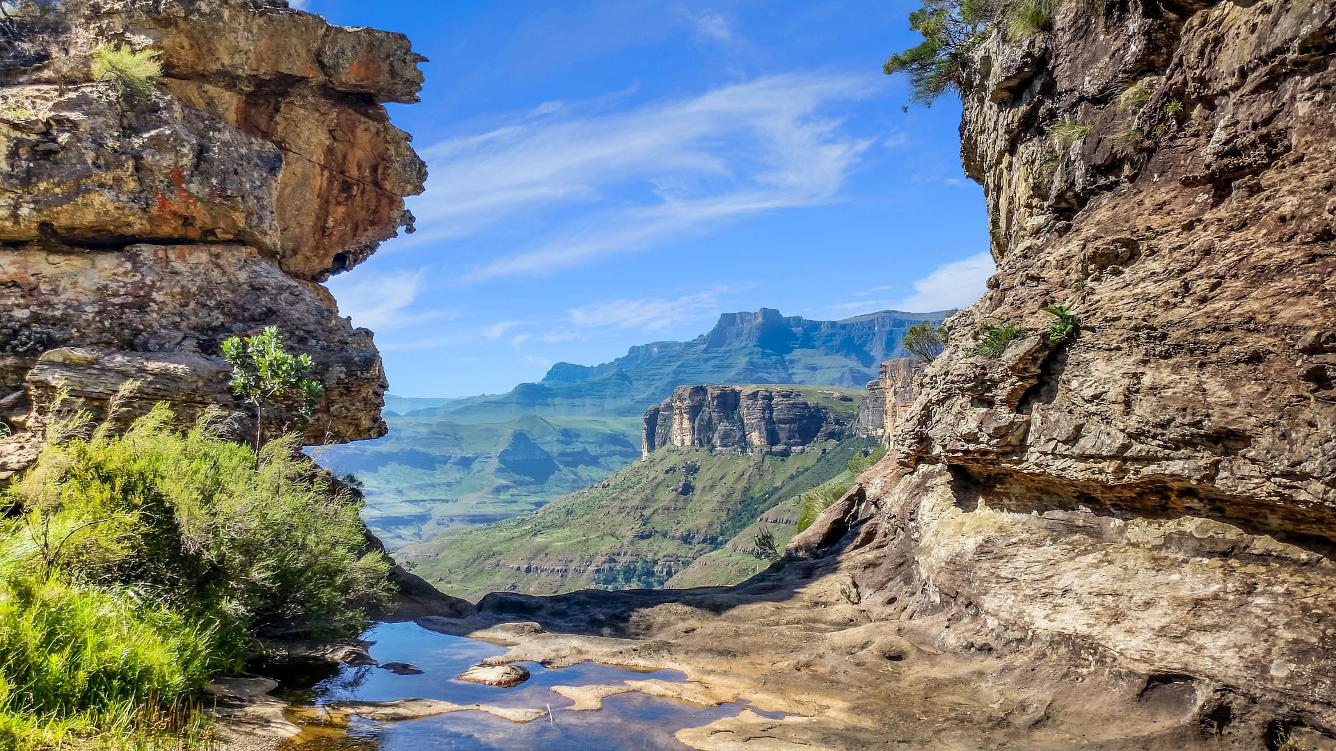 drakensberg-2060411_1920