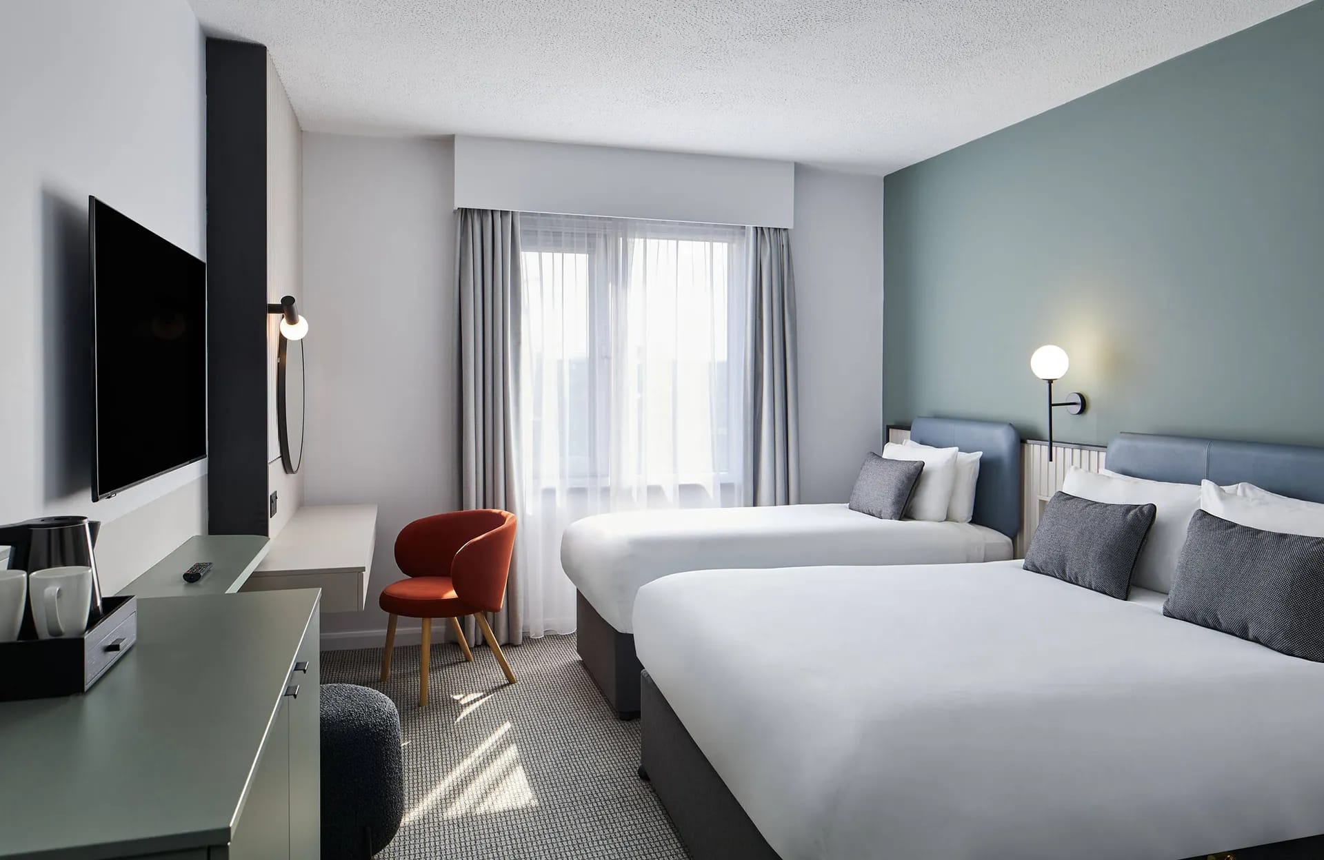 aW1hZ2VzLXR3ZC13aGl0ZWxhYmVsLXByZC9kZWpvbmdpbnRyYS9hSFIwY0hNNkx5OXBiV0ZuWlhNdVpHVnFiMjVuYVc1MGNtRXVibXd2WVhOelpYUXZhVzFoWjJVdk1UY3hOemcyTVdFdFpXRmlZUzAwTTJRMUxUbGlaVE10TmpsaU5EUmxPVE0wTWpsbUwxY3ZTQQ