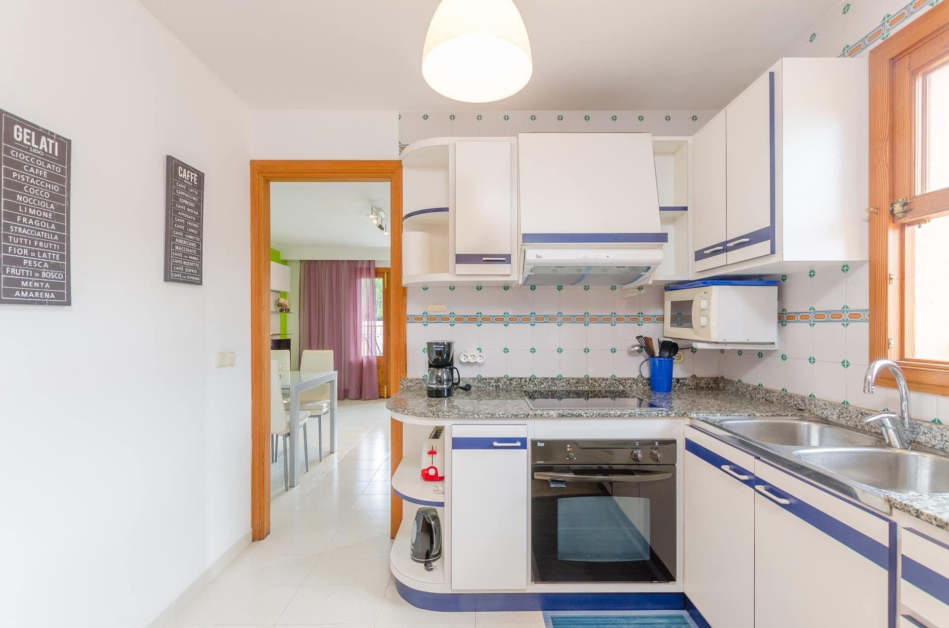 2853_4be2a5a11f2f69848253c3074eaef53b