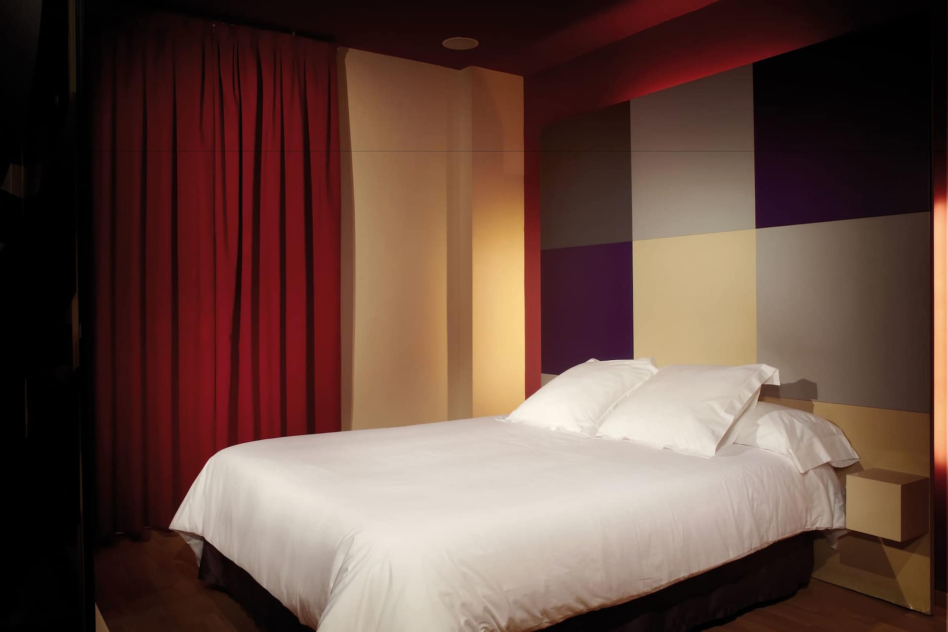 aHR0cHM6Ly9ob3RlbGltYWdlcy5zdW5ob3RlbHMubmV0L0hvdGVsSW5mby9ob3RlbEltYWdlRnVsbC5hc3B4P2lkPTEwNTM0Mjg3